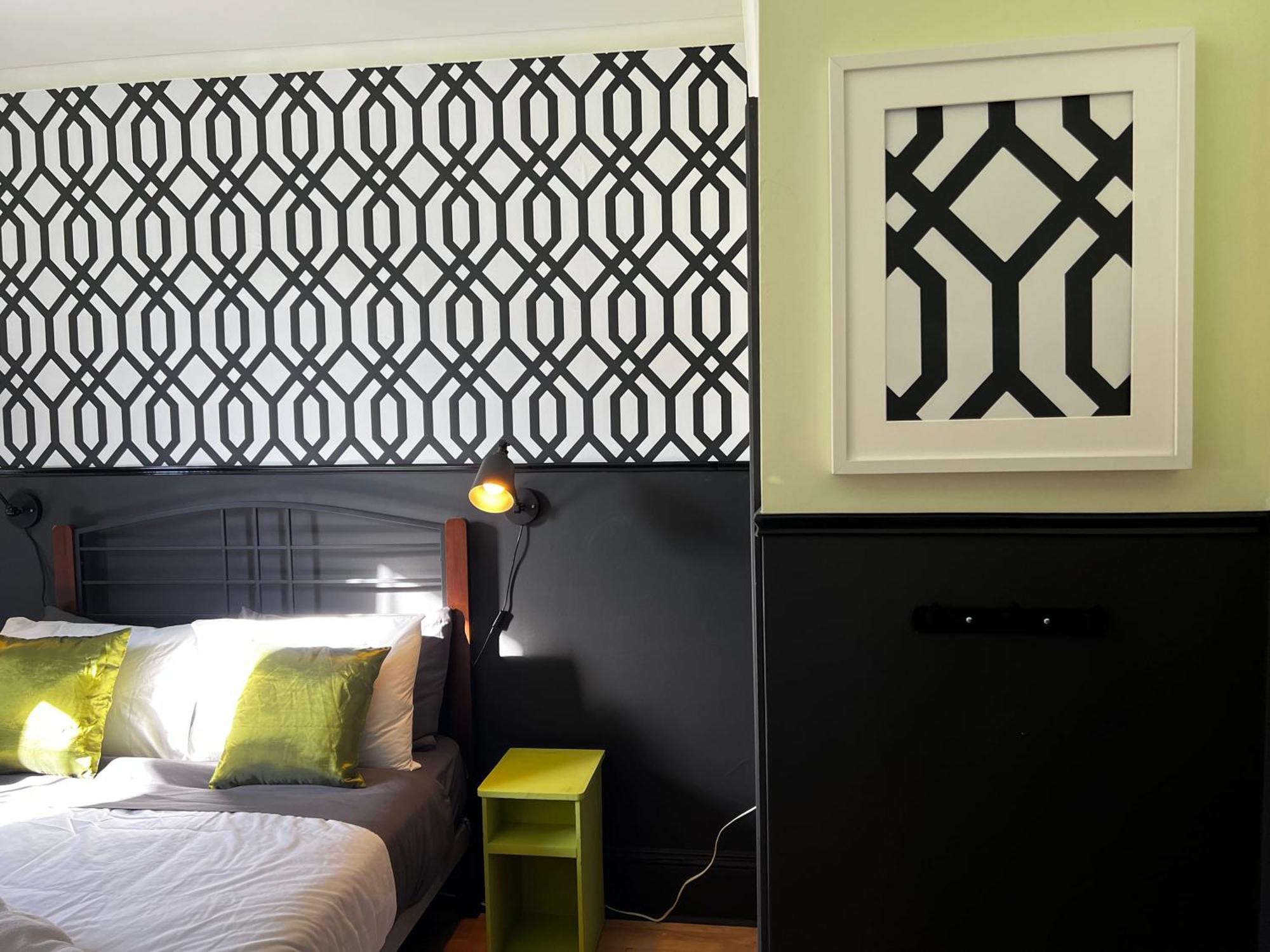 Modern Amenities And Historic Charm, 4-bdrm Unit#1 Halifax